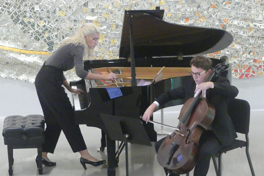 DACAMERA Young Artists: Rembrandt to Van Gogh