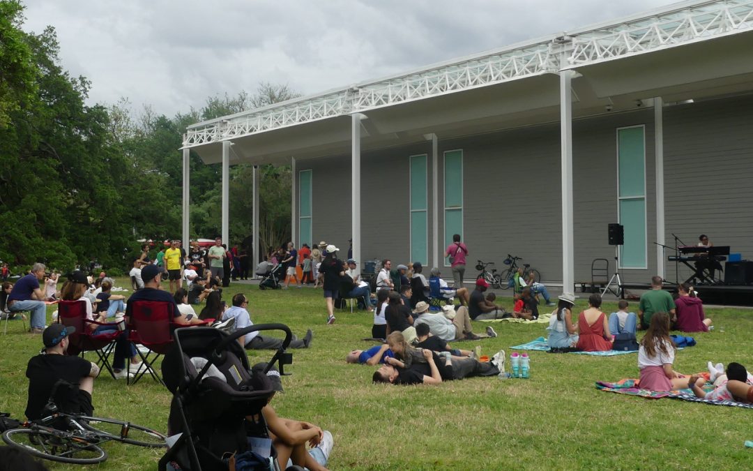 Stop, Look and Listen! | Jazz on the Lawn with David Caceres